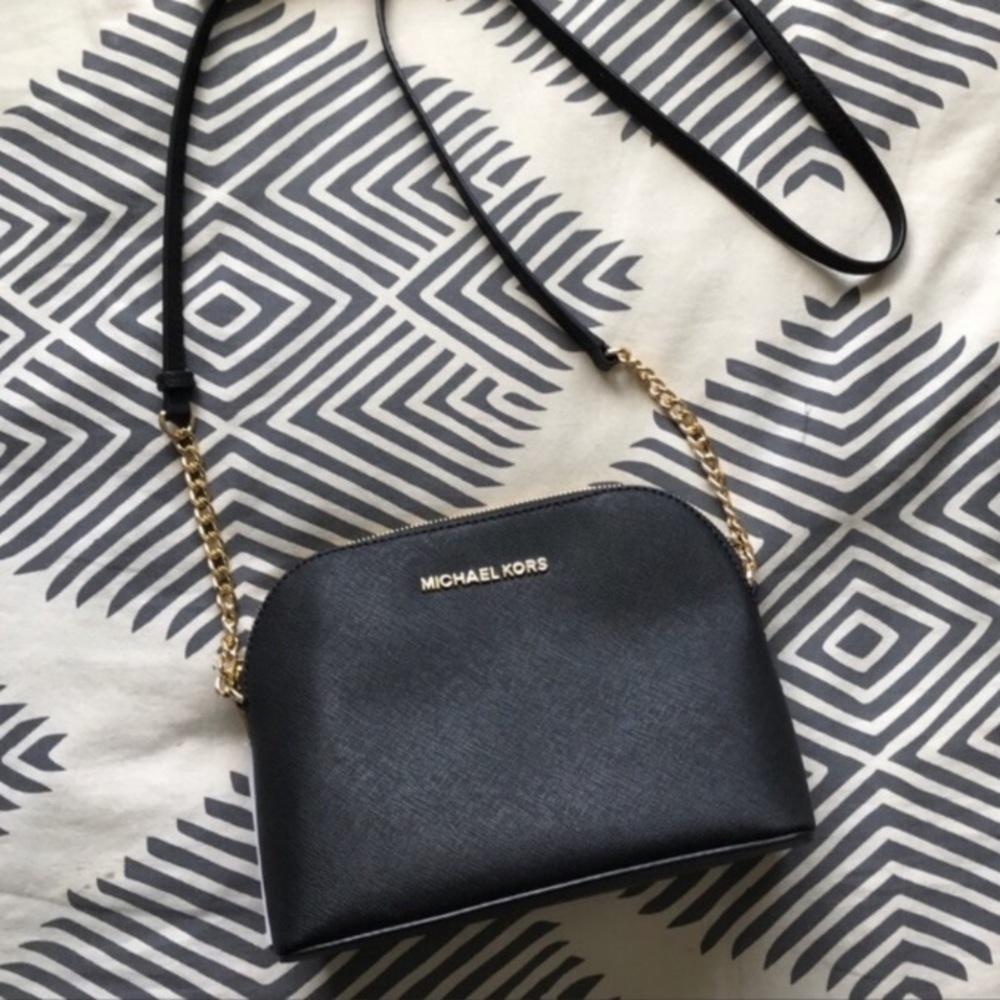 ❃ FINAL ❃ MK Black Cindy Dome Crossbody